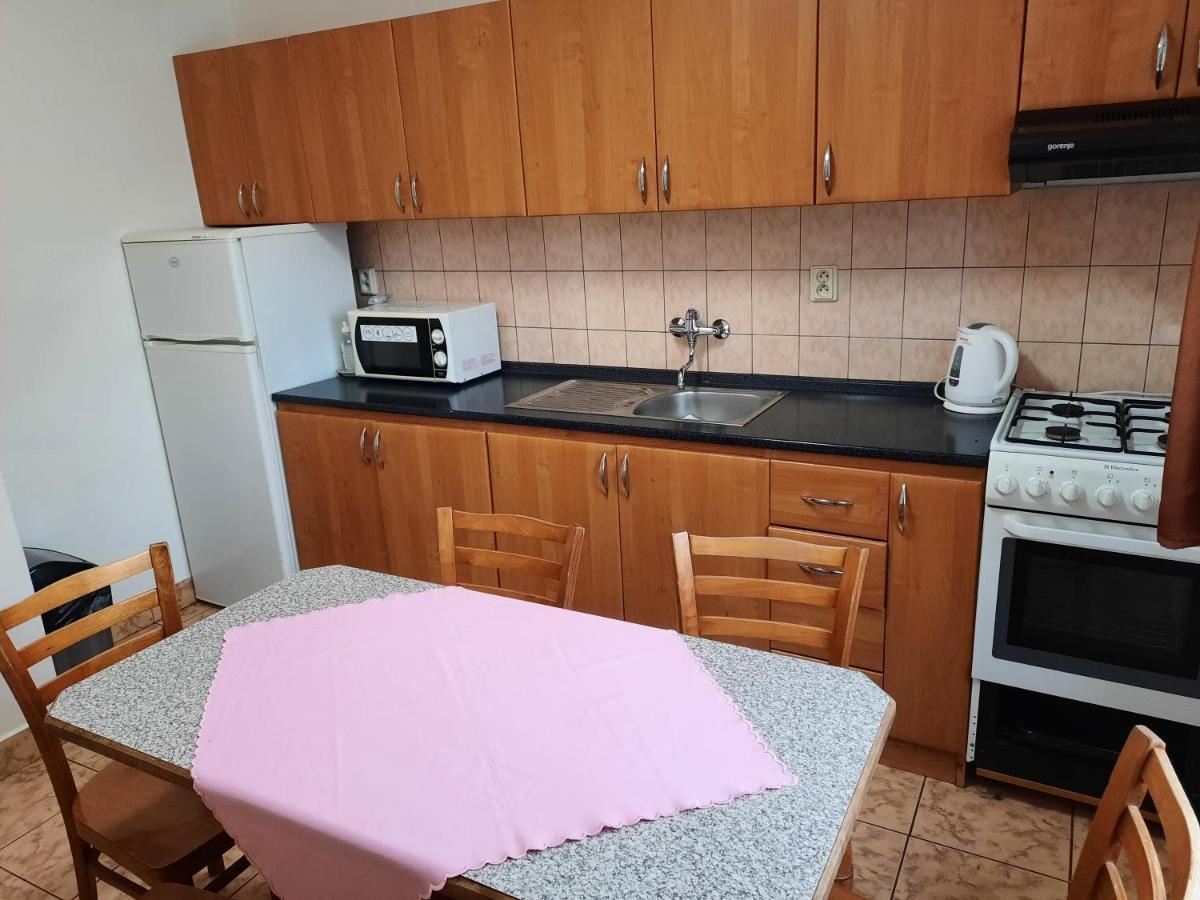 Отель Krahule Konica Экстерьер фото